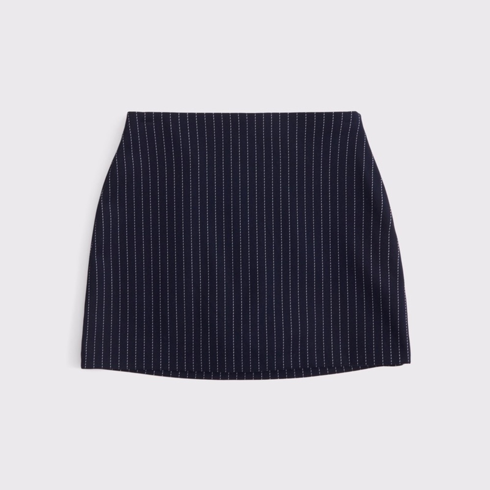 Abercrombie and Fitch Scarlett Suiting Mini Skort - Picture 2 of 5